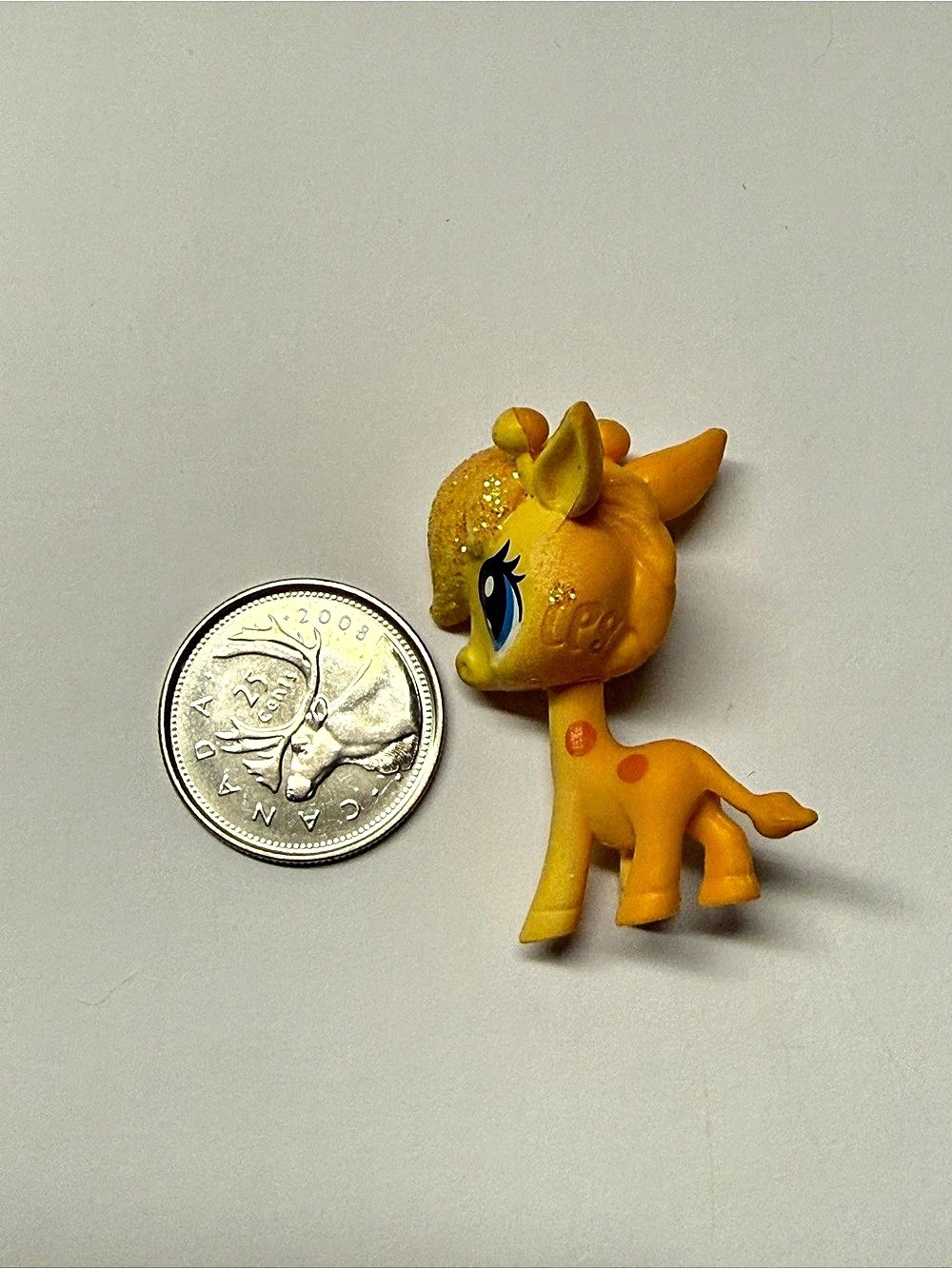 Hasbro Littlest Pet Shop Giraffe #3395 (Sundae Sparkle Series) Orange & Yellow